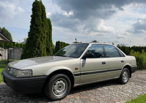 Mazda 626 cena 8900 przebieg: 273272, rok produkcji 1989 z Włocławek małe 704